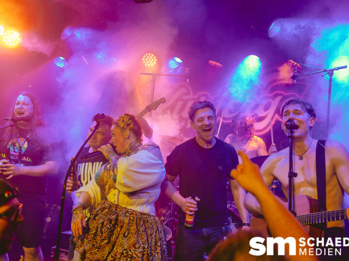 Büchsenspecht/Kupfergold @Café Central Weinheim