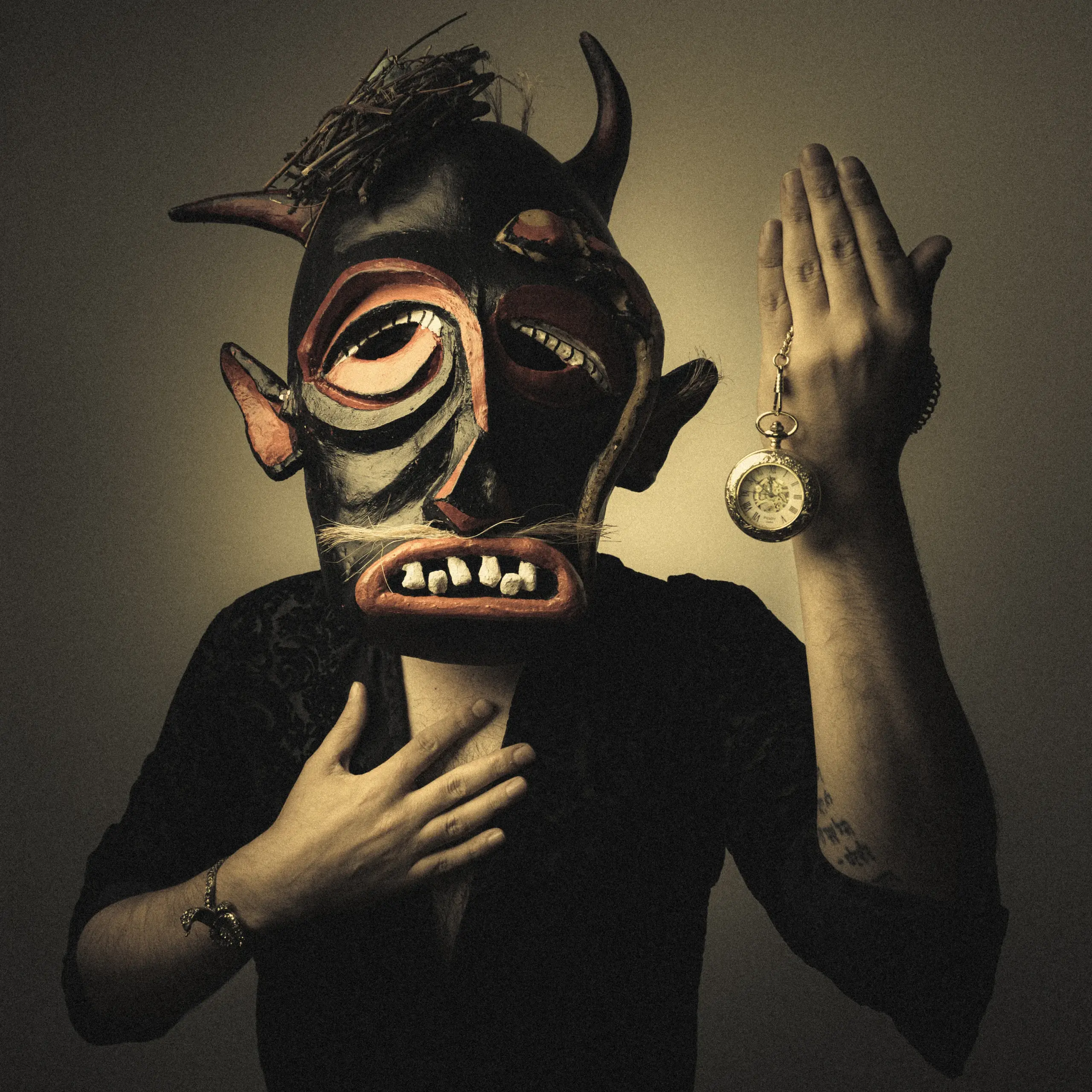 SUBMASQ – der Silberstreif am Horizont. „Monuments“ ist raus!